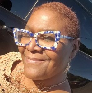 Meet your Posher, Alva